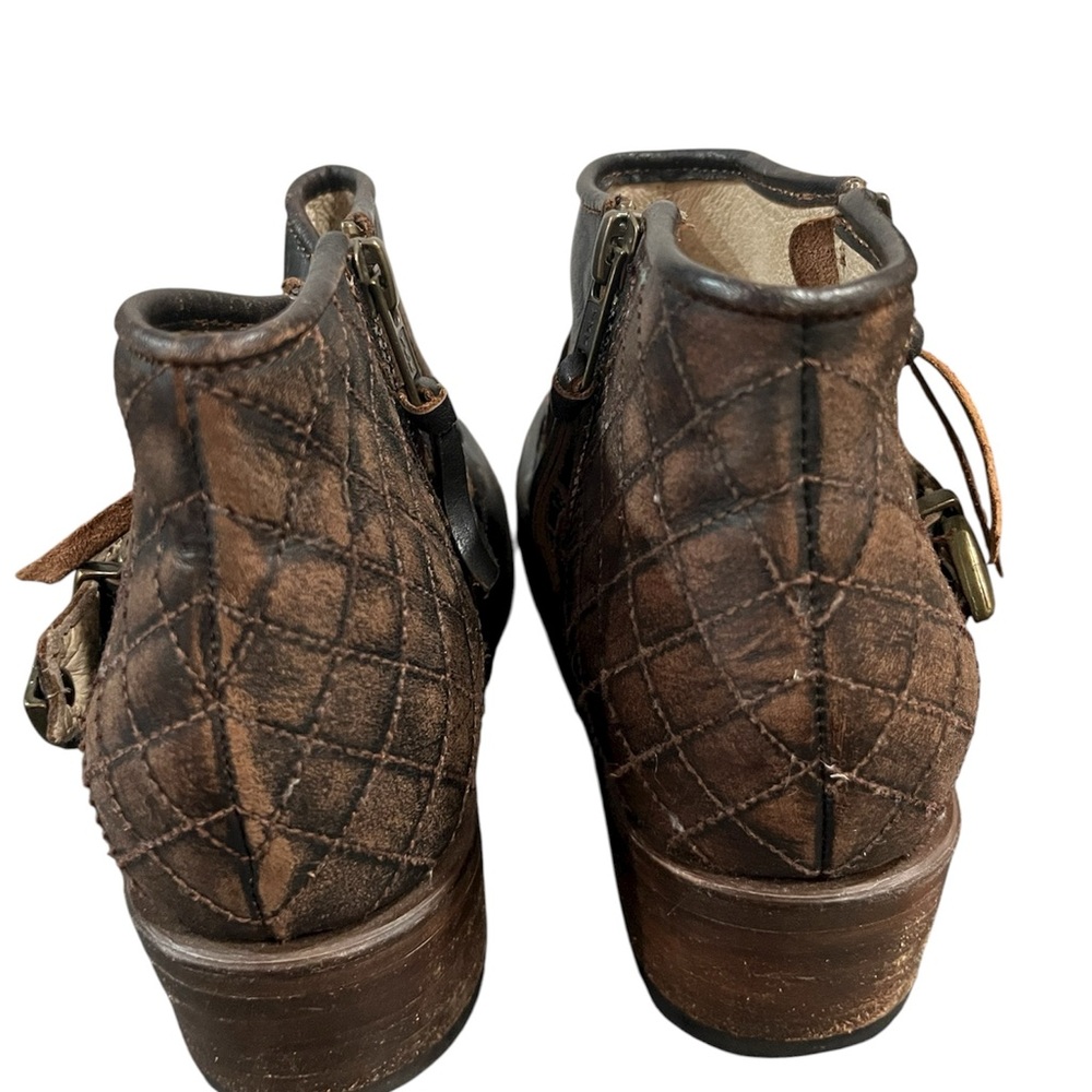 Freebird by Steven Quilted Black and Brown Ankle Boots / Booties - Picture 5 of 8